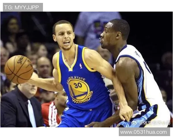 库里与足球明星的偶遇瞬间引发的跨界友谊故事